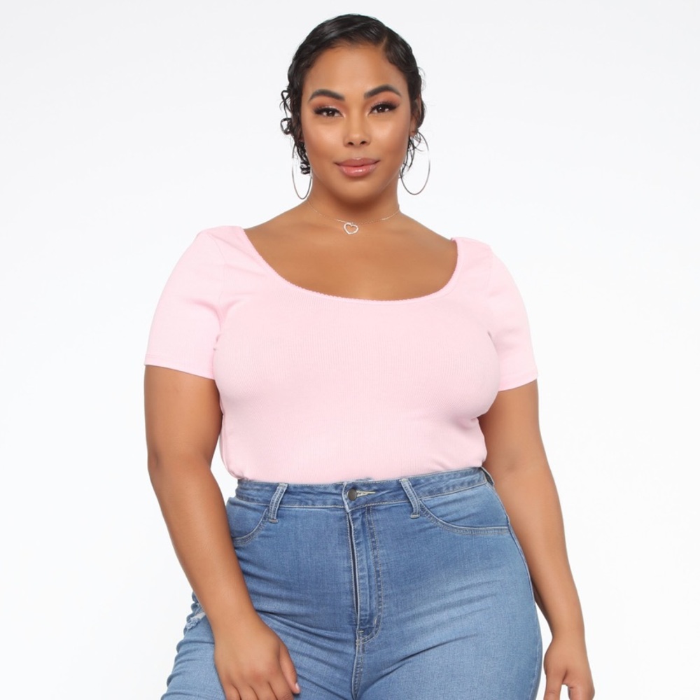 Shoulder crop top